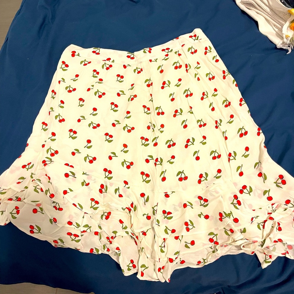 NWT FLL skirt